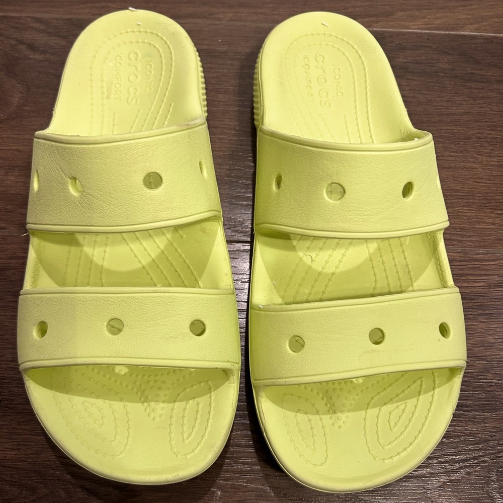 CROCS Classic 2.0 Sandals Lemon Lime Yellow Slides Double Strap Mens 8 Womens 10